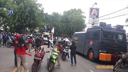  Hendak Demo ke Istana Negara, Buruh di Banten Diblokade Aparat Kepolisian