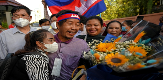 Presiden Konfederasi Serikat Pekerja Kamboja (CCU) Akhirnya Bebas Dari Penjara  