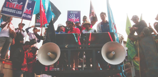 Seruan Pemimpin Aliansi Sejuta Buruh saat Demo di Gedung DPR RI: Cabut UU Cipta Kerja!   